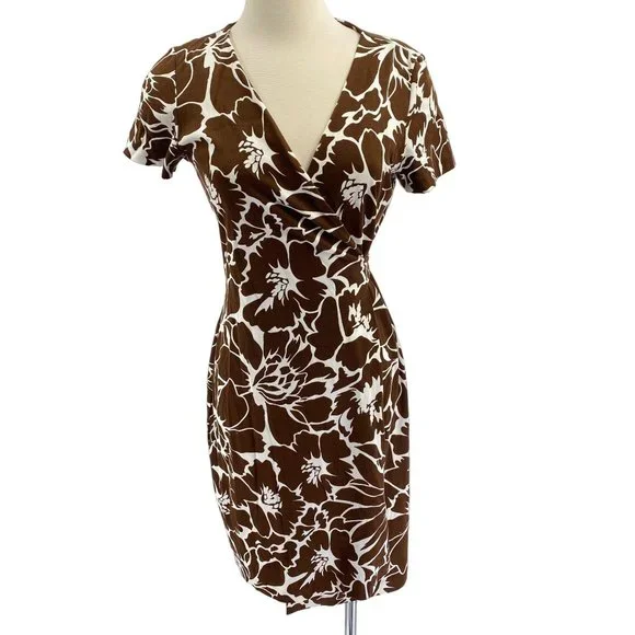 Diane Von Furstenberg | Dresses | Diane Von Furstenberg Brown Julian Floral Wrap  Dress Size 6 Stretchy Knee Length | Poshmark
